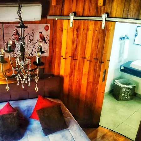 Chale Tematico Em Pipa De Vinho - Parada Da Pipa Chales Canela Room photo